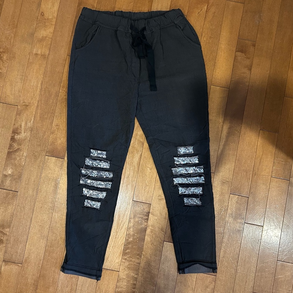 Pure Venice Jogger with sequin detail